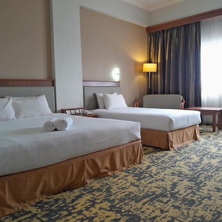 Hotel Grand Continental Kuching Eksteriør billede