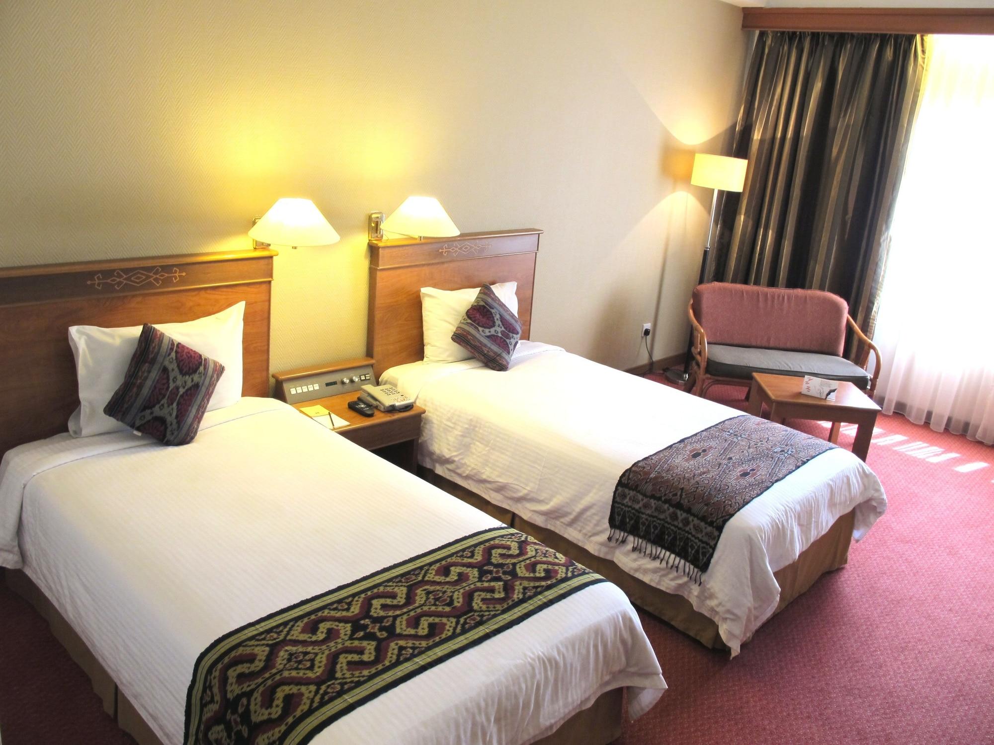 Hotel Grand Continental Kuching Eksteriør billede