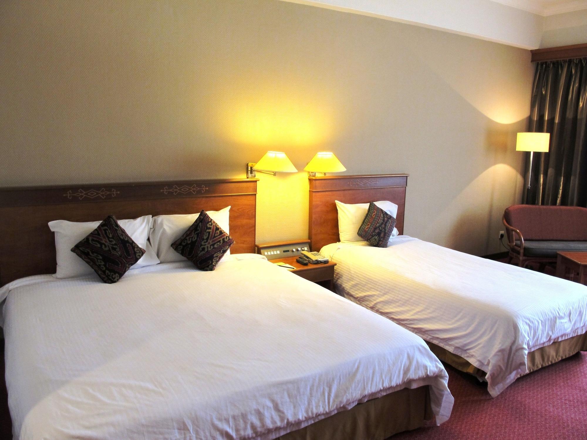 Hotel Grand Continental Kuching Eksteriør billede