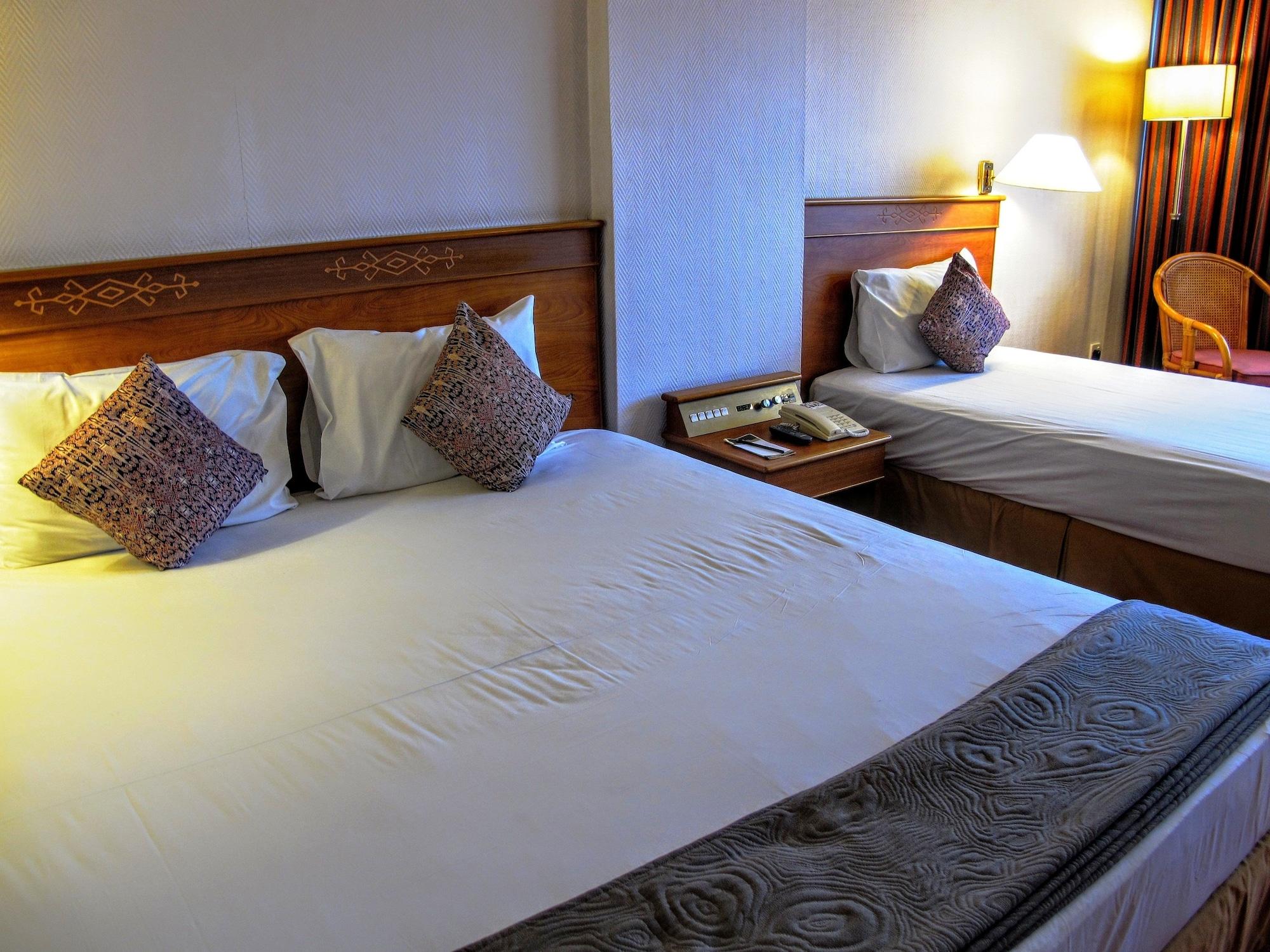 Hotel Grand Continental Kuching Eksteriør billede