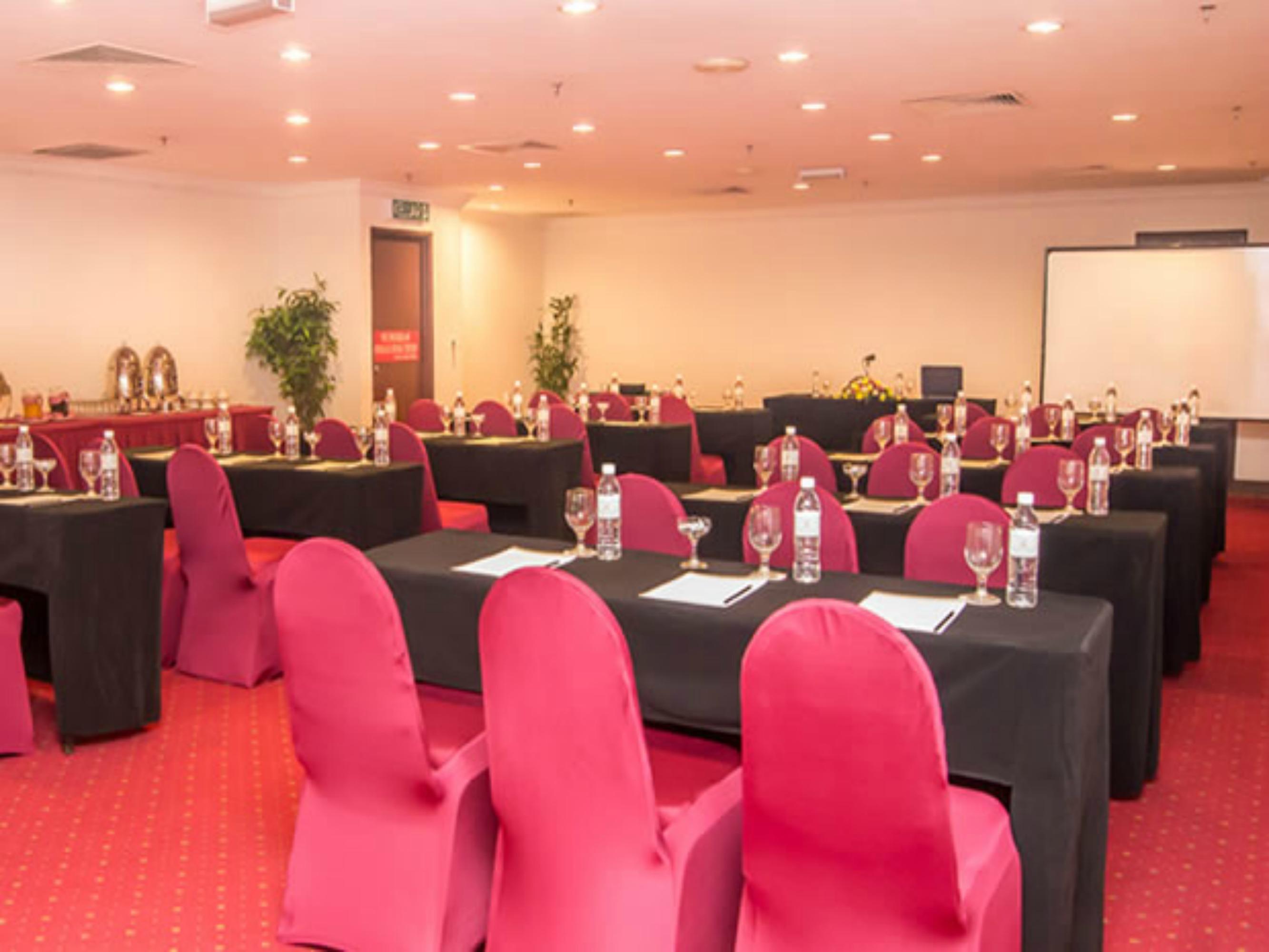 Hotel Grand Continental Kuching Eksteriør billede