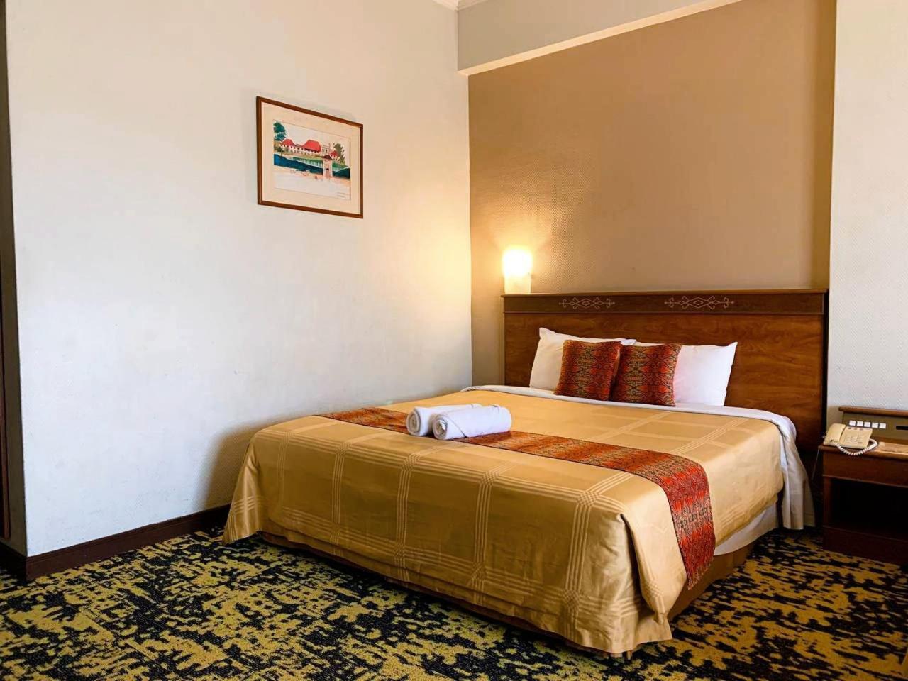 Hotel Grand Continental Kuching Eksteriør billede