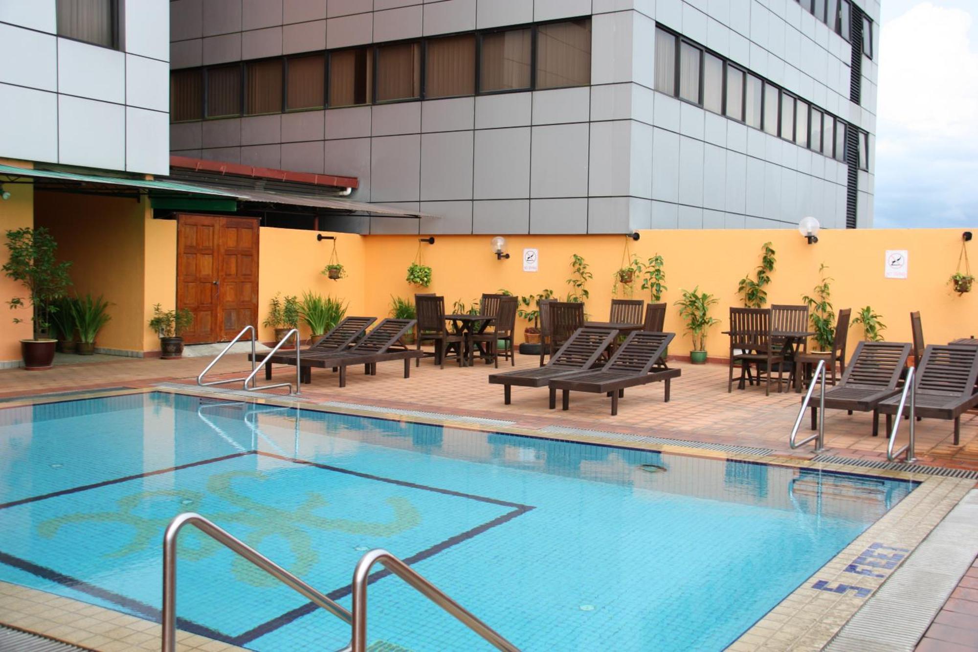 Hotel Grand Continental Kuching Eksteriør billede