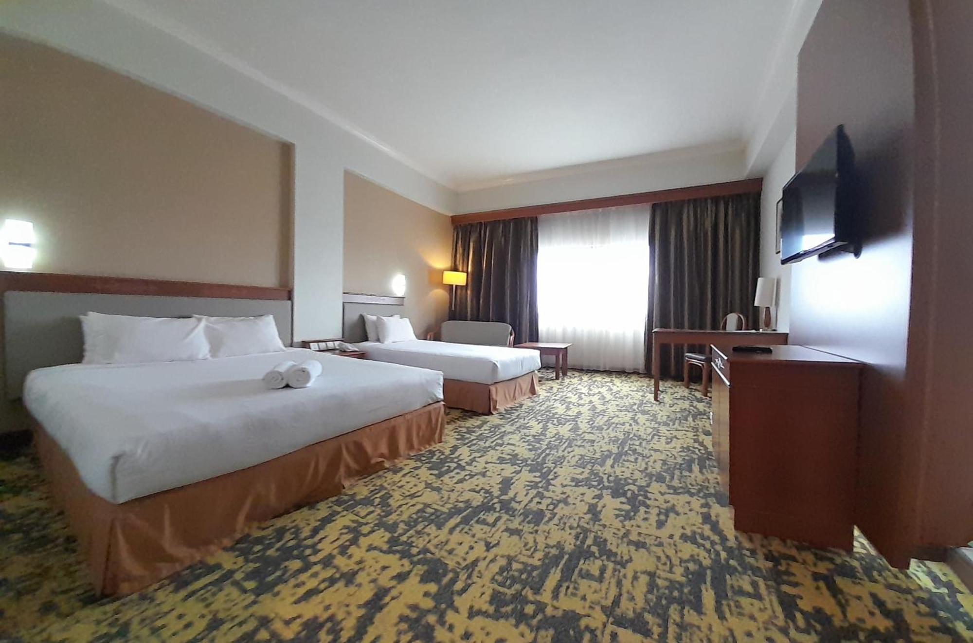 Hotel Grand Continental Kuching Eksteriør billede
