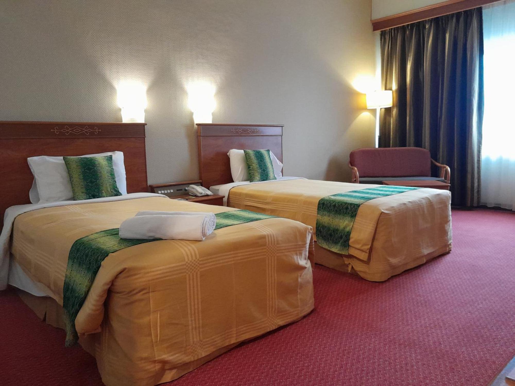 Hotel Grand Continental Kuching Eksteriør billede