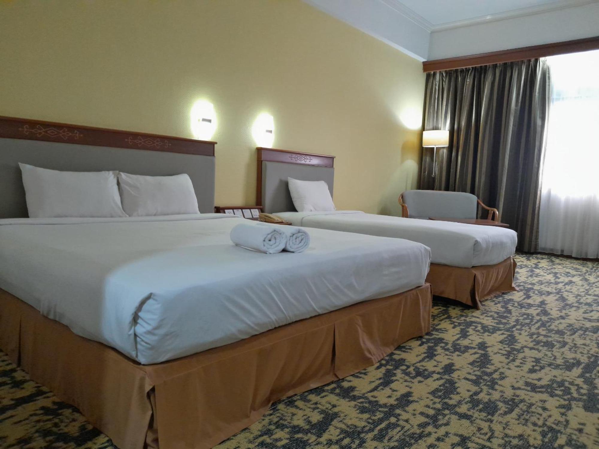 Hotel Grand Continental Kuching Eksteriør billede