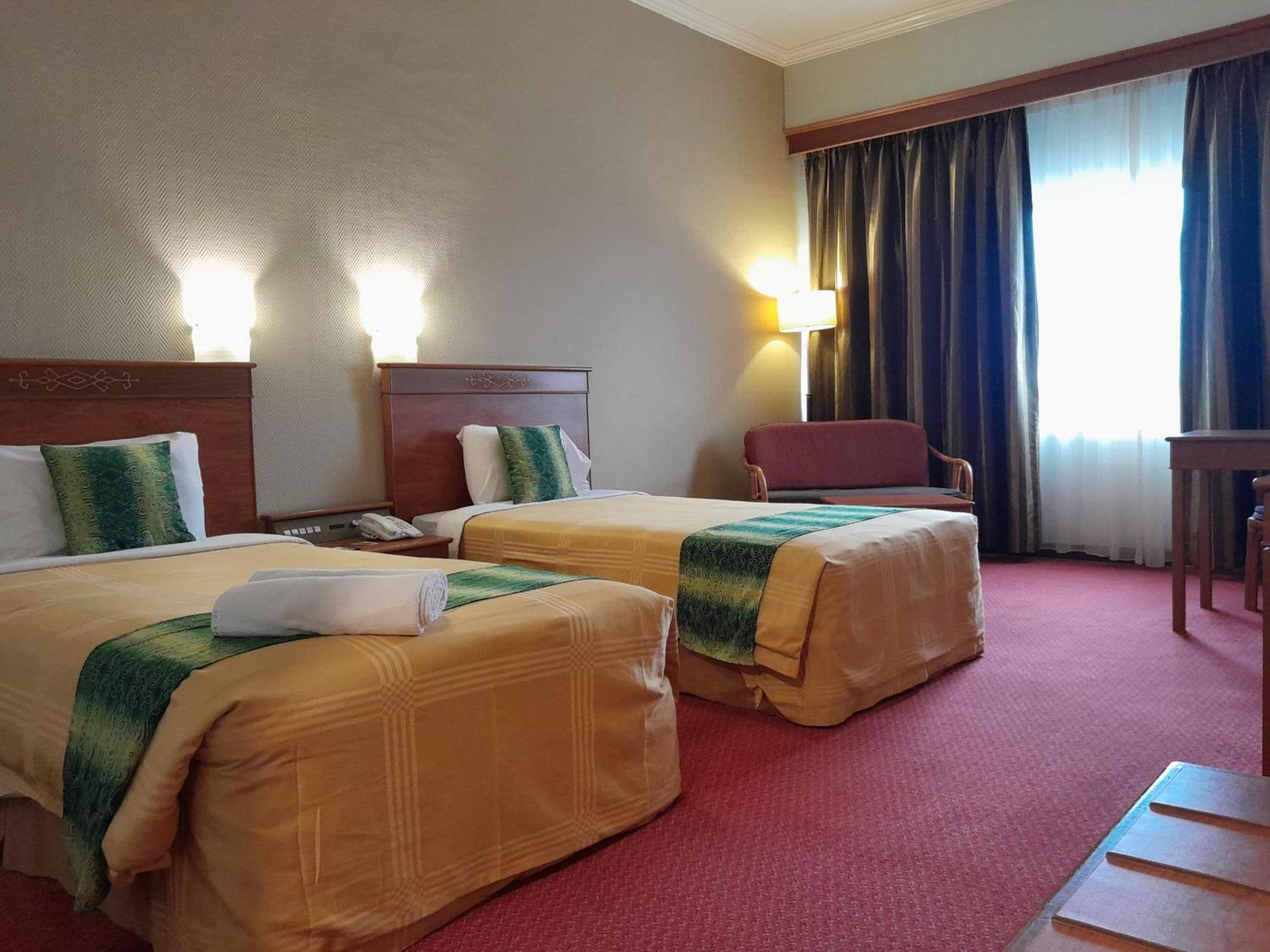 Hotel Grand Continental Kuching Eksteriør billede