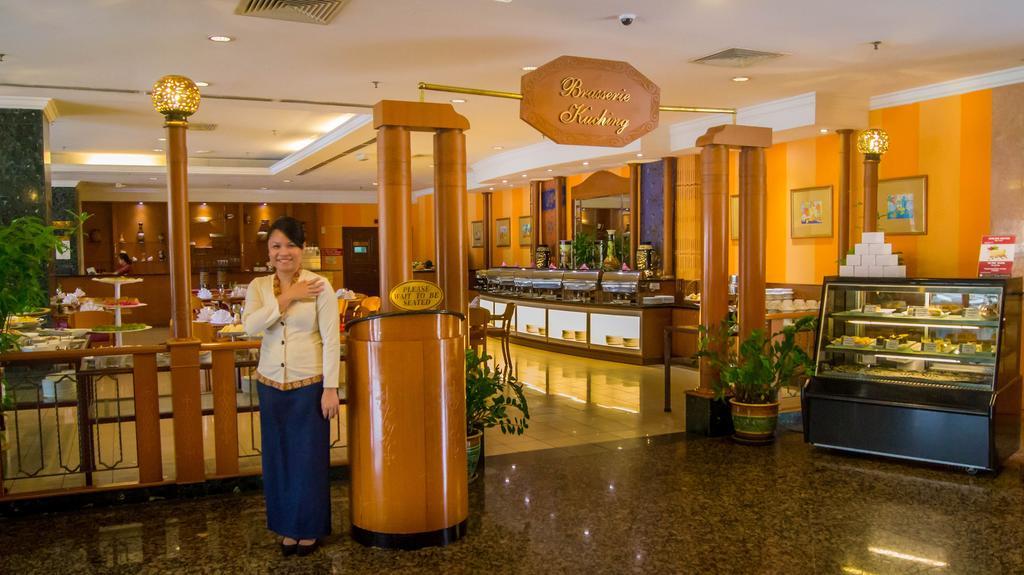 Hotel Grand Continental Kuching Eksteriør billede