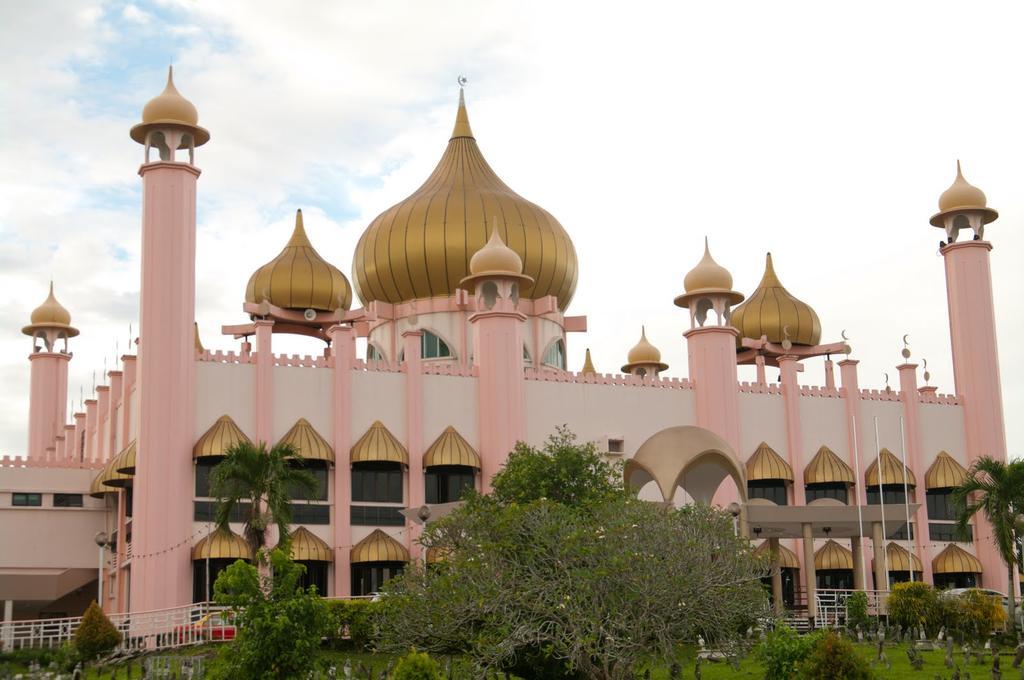 Hotel Grand Continental Kuching Eksteriør billede